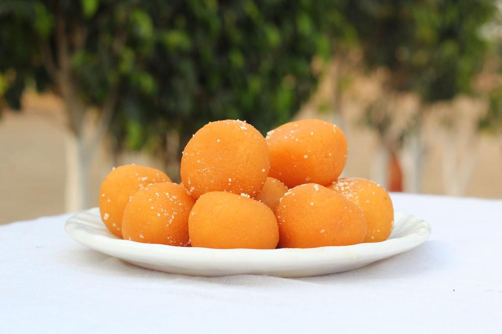 Easy Besan Ladoo Recipe Ready in Just 20 Minutes with 4 Ingredients