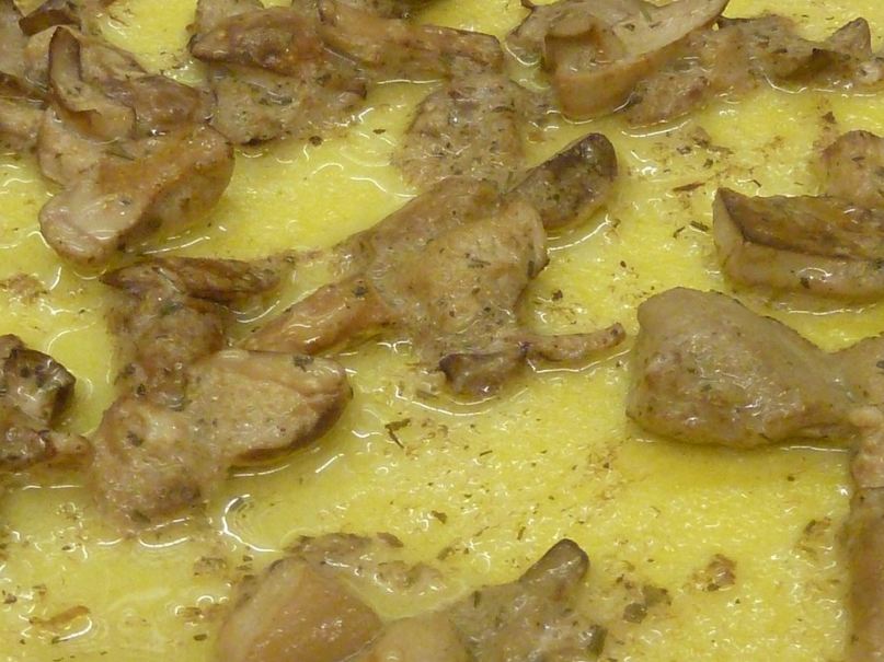 Grilled Polenta Triangles with Mushrooms