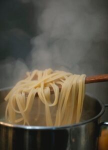 Boiling pasta